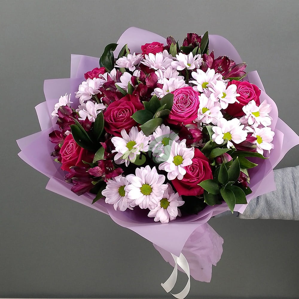 Красочный букет цветов Спелая вишня